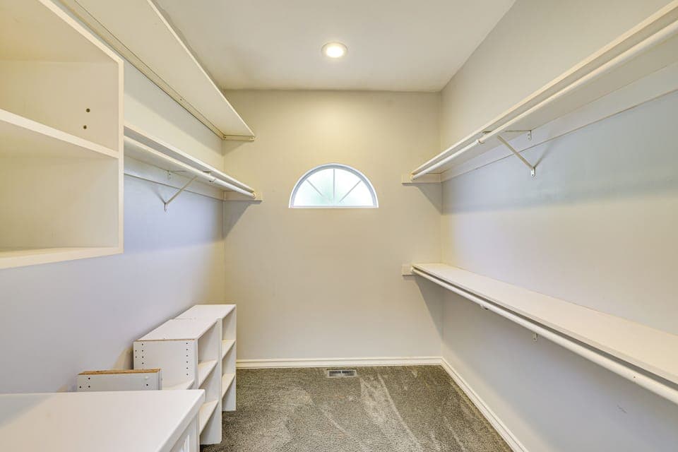 Walk-In Closet | Main Level
