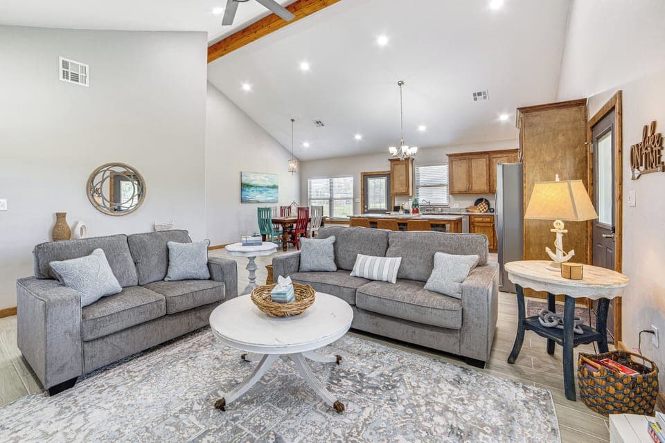 Open-Concept Interior | Single-Story Home