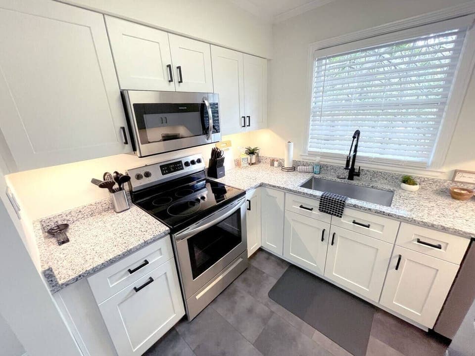 1cbc5deb-5afd-4072-8e39-24111ac4440e