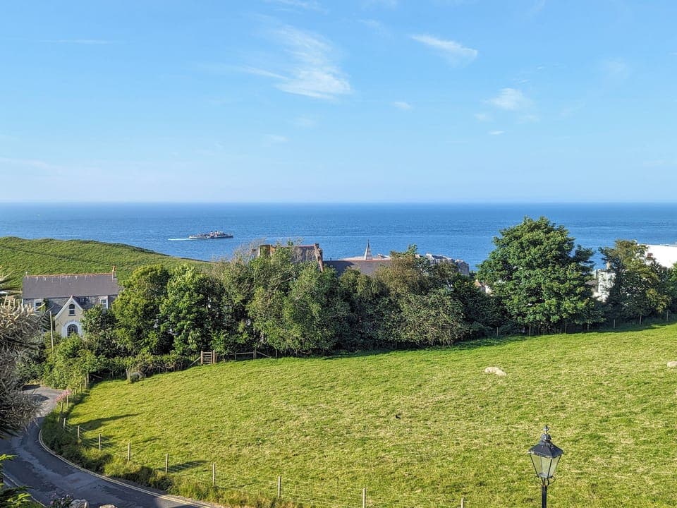 Surrounding area | Wave Watcher, Ilfracombe