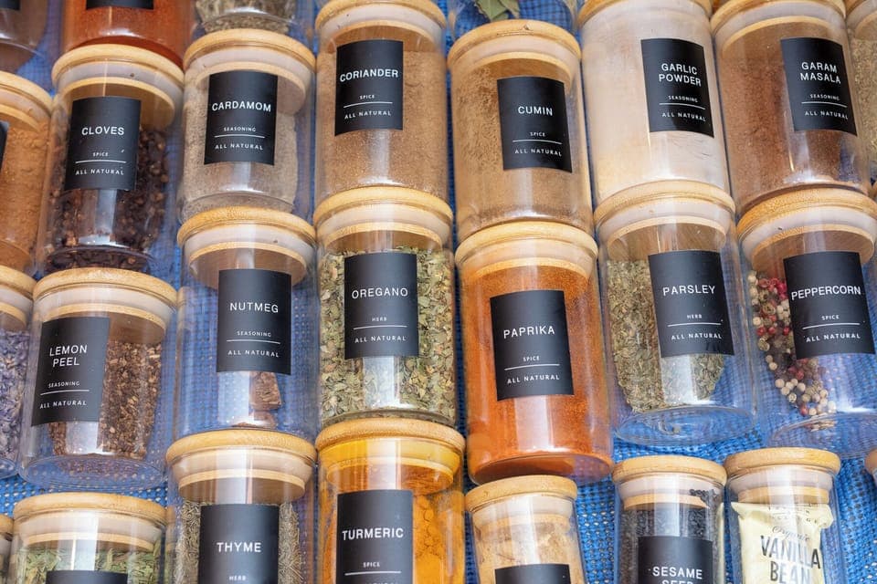 Kitchen - plentiful spices included