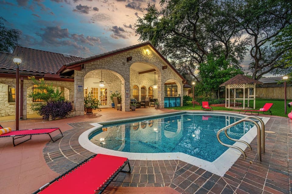 Heated Pool. During winter up to 85 degrees. During summer, no heater is needed.
