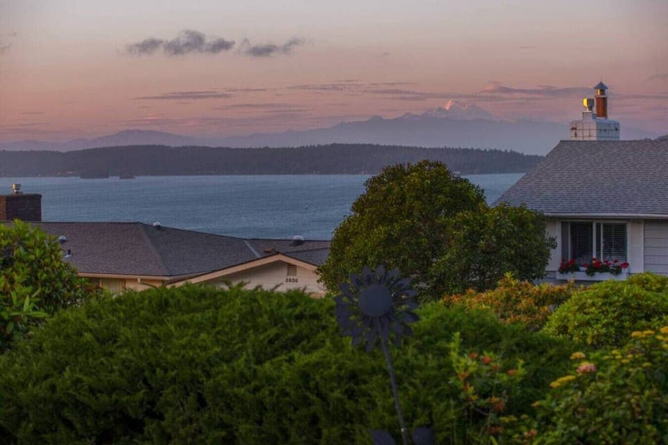 Breathe in the mountain air, peaceful, private, and picture-perfect