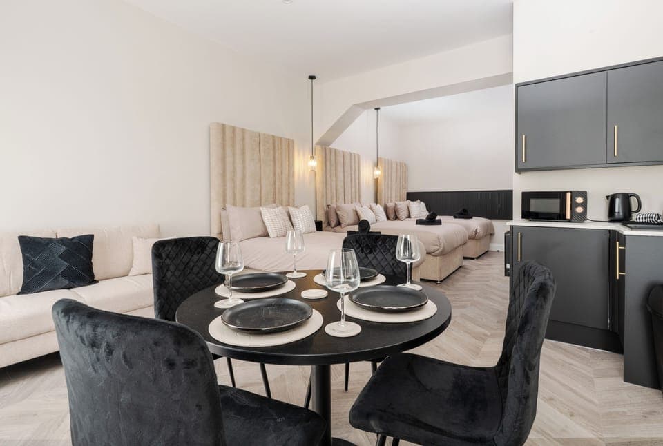 Enjoy the largest apartment in the building, featuring a bright open-plan layout with three comfortable double beds, and a Smart TV. All bedding and towels provided.