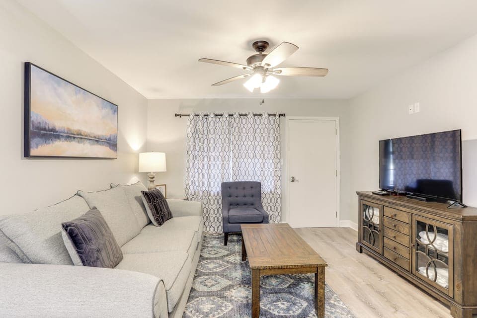 Greers Ferry Vacation Rental | 2BR | 1BA | 650 Sq Ft | Small Step Required