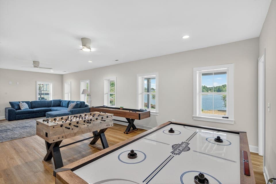 Game on at Electric City! With foosball, air hockey, and shuffleboard—fun comes with a view.