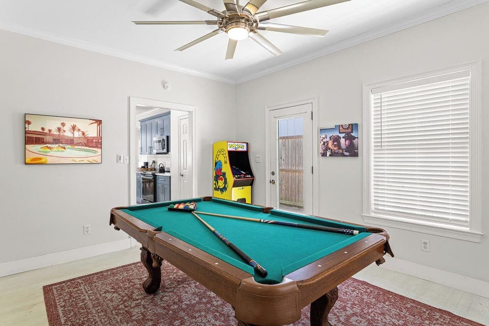 Aquamare Game Room