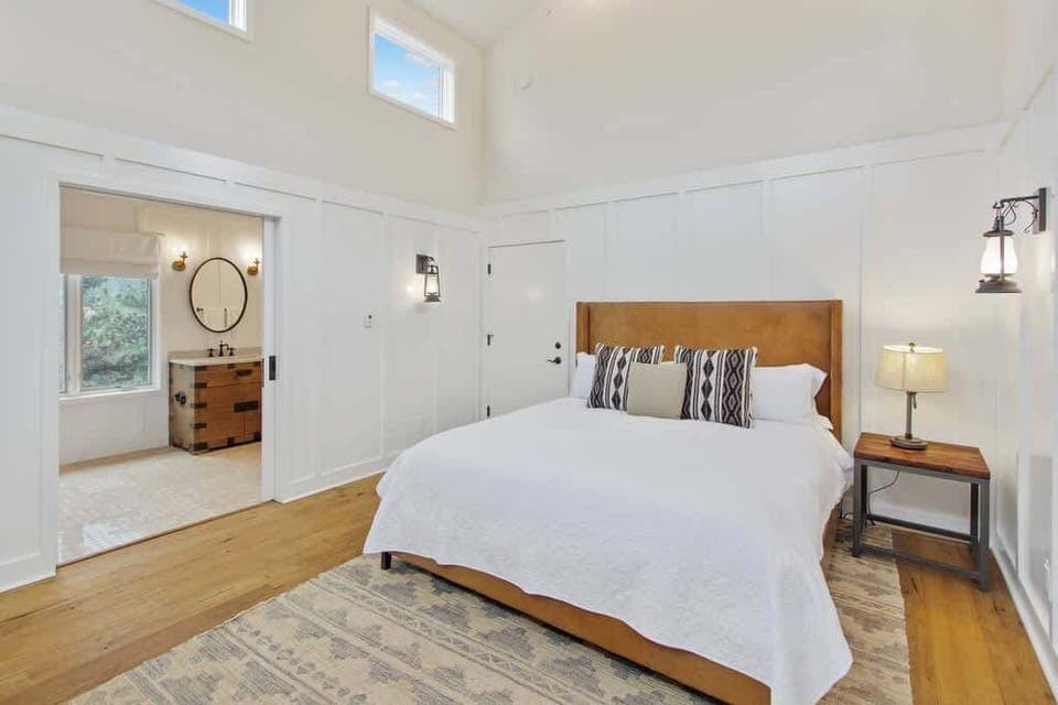 King bed