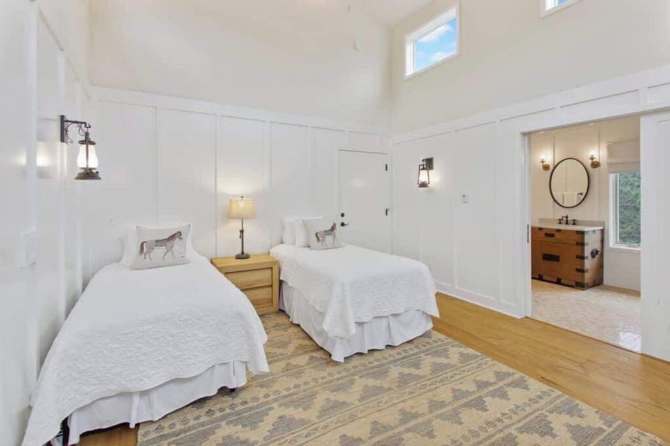 Two twin beds