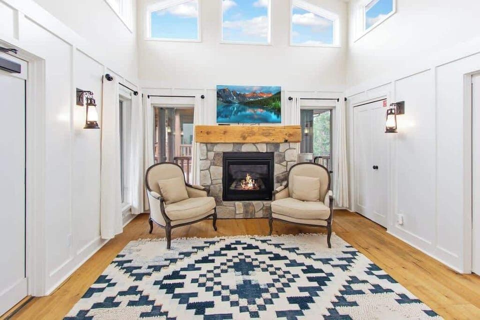Sitting area with fireplace and TV