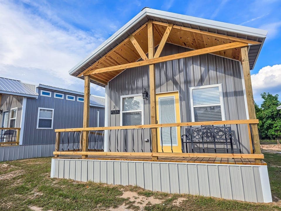 Steps from Lake Eufaula