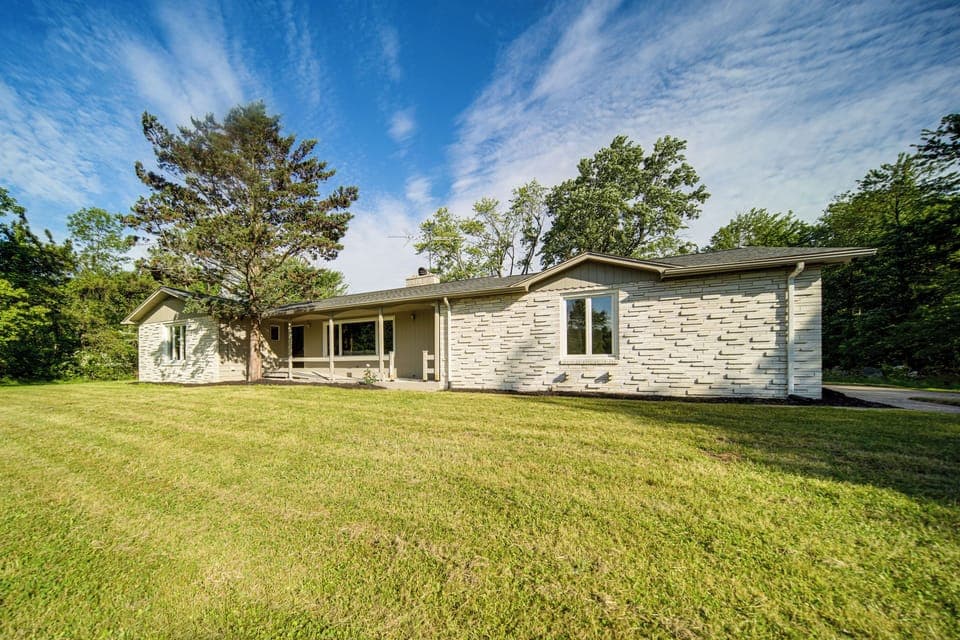 Erie Vacation Rental | 3BR | 1.5BA | 1,544 Sq Ft | 1 Step to Enter