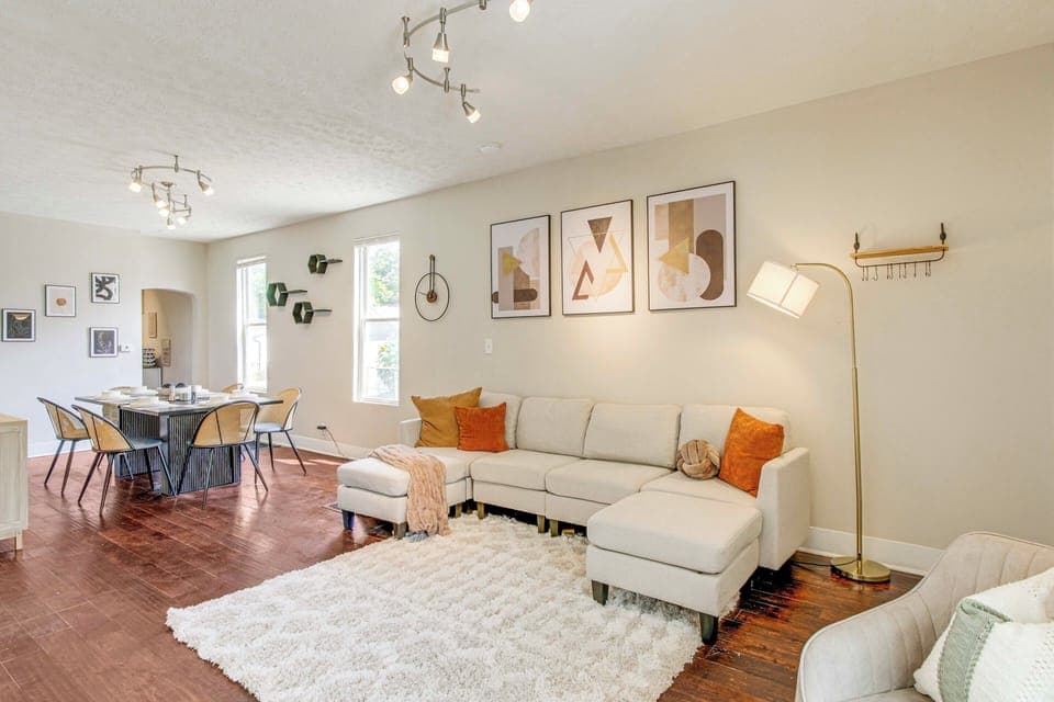 Columbus Vacation Rental | 2BR | 2BA | 1,100 Sq Ft | 5 Steps to Enter