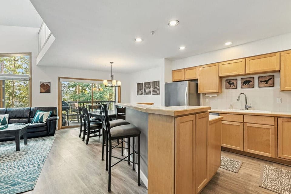 Open concept living and dining makes it easy to spend time with your group!