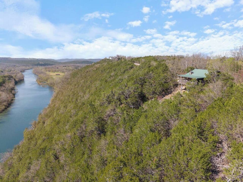 26f1dce0-b484-4853-99fa-74583b6d1802