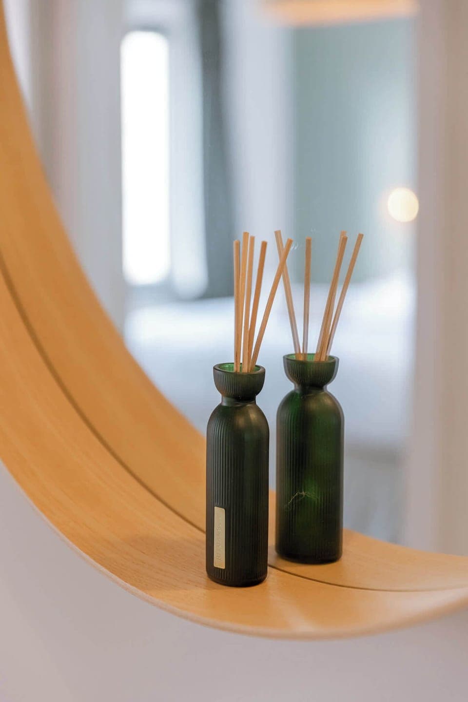 Hallway decorative detail with diffuser