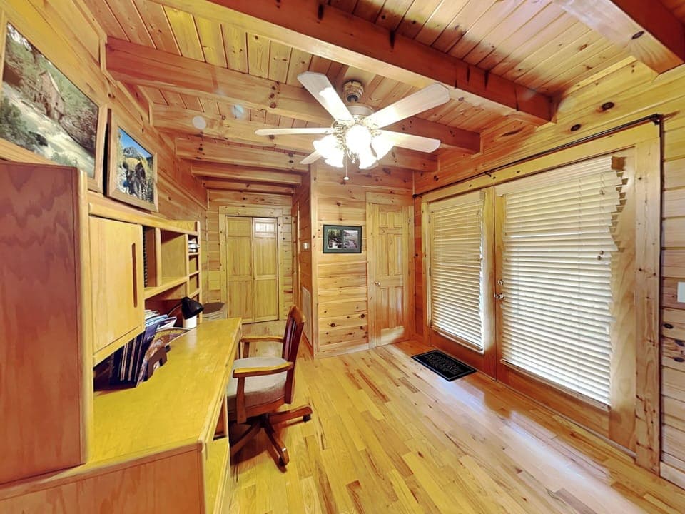 Work From ‘Home Away From Home’ in Style