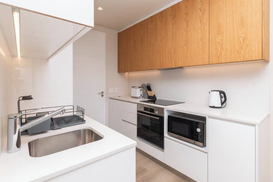 Beach House Stylish Studio with Hout Bay View (33684)