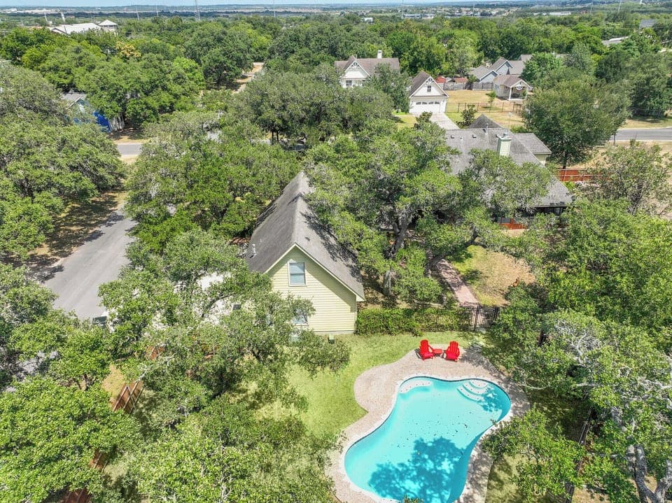 Welcome to Sledge Street Swim Club!