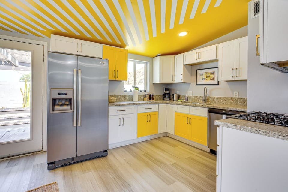 Kitchen | Oven | Microwave