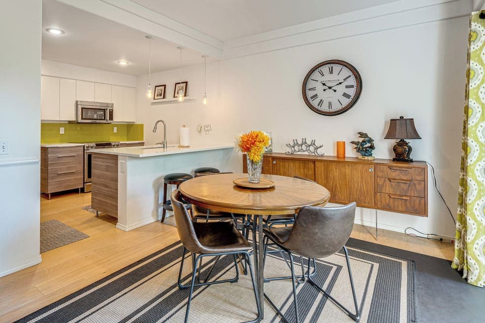 Woodinville Vacation Rental | 3BR | 2.5BA | 1,479 Sq Ft | 1 Step to Enter