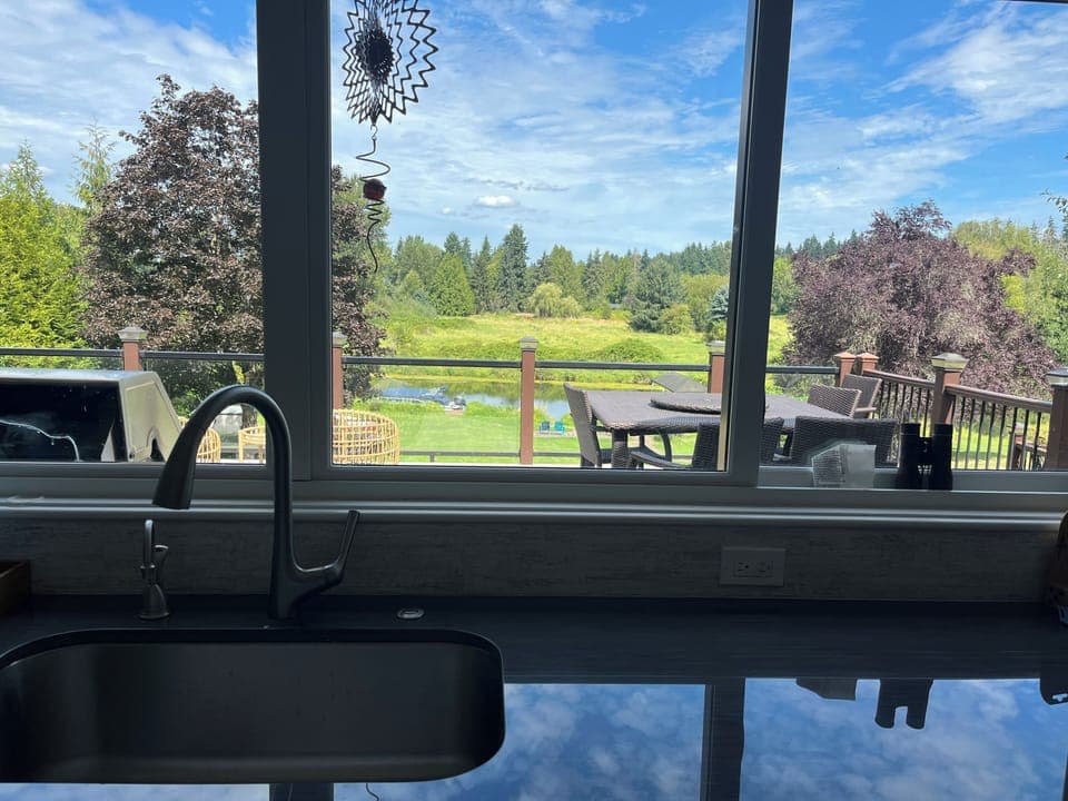 HOLD for bedroom 4 area