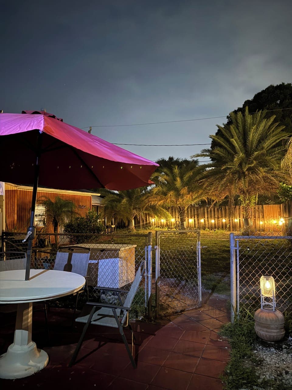 Outdoor dining