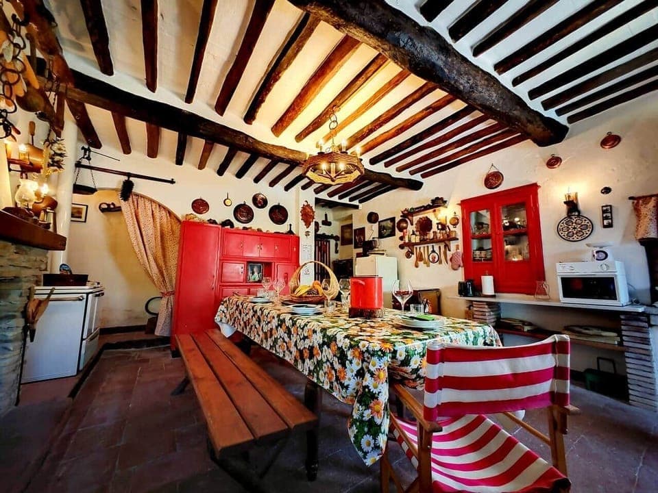 Sala da pranzo e cucina