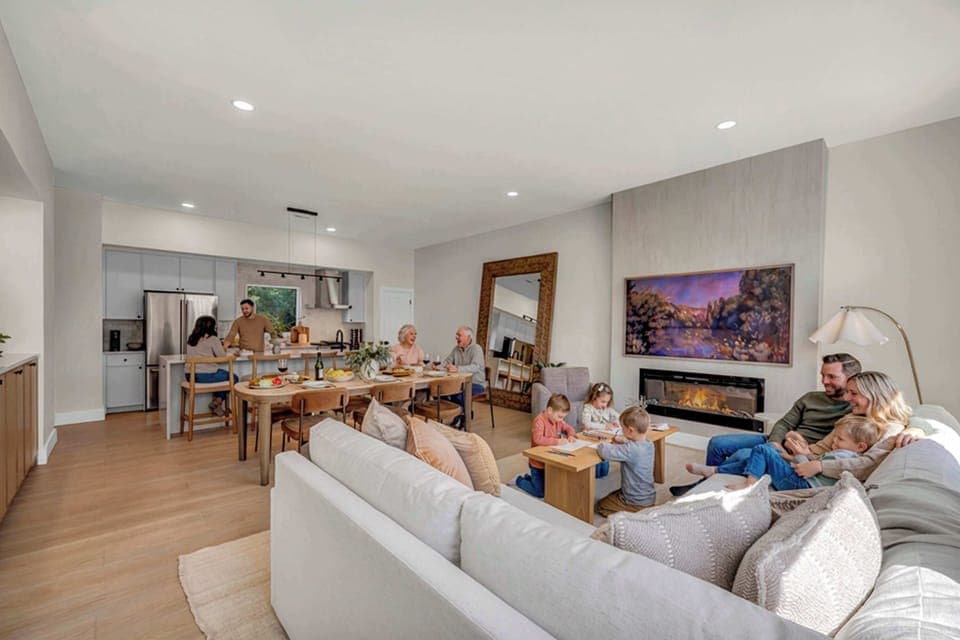 Cozy Open Living Area for Family