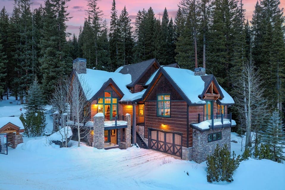 Welcome to Corridor Way Chalet