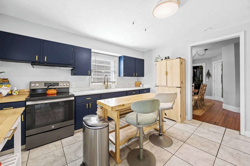 Kitchen - Bottom Unit: More than just a kitchen, it's a place to gather and create. Enjoy the convenience of a home-cooked meal on your getaway.