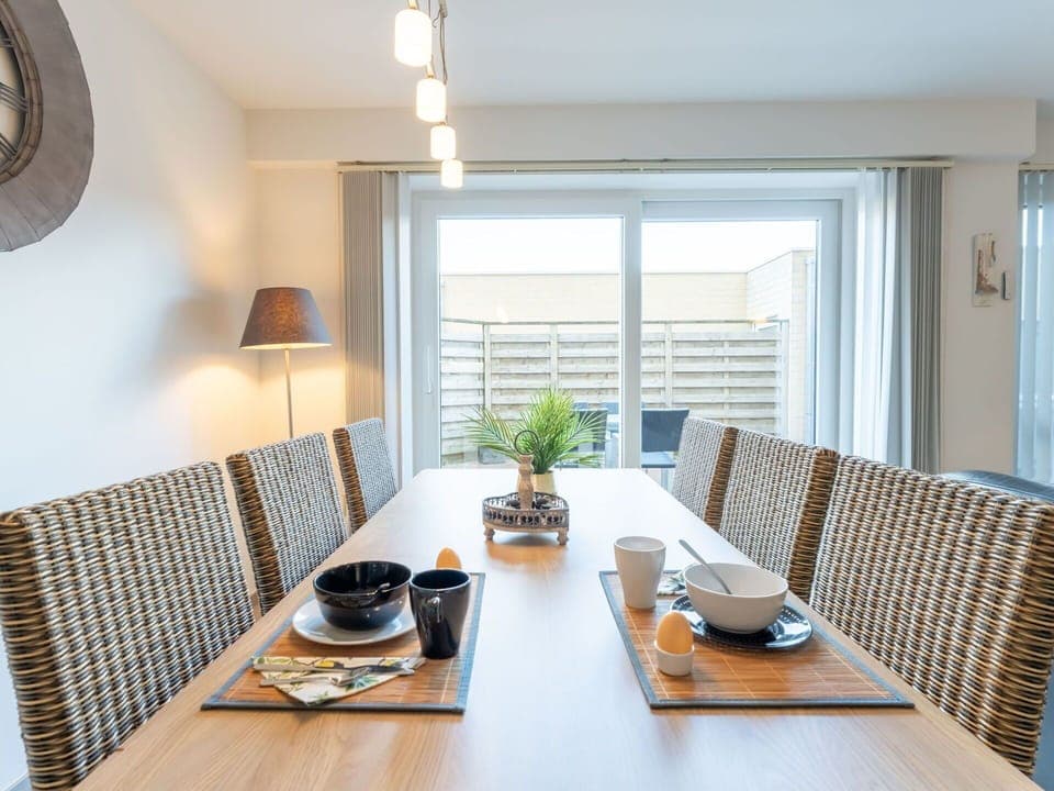 Interior Design, Ceiling, Apartment, Flooring, Furniture, Floor, Room, Lighting, Home, Couch