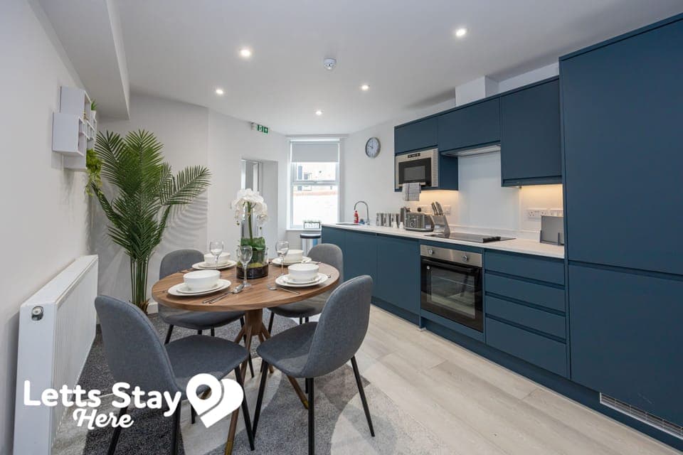 Cook, Dine & Relax in Style