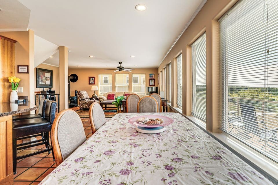 Dining Area | 2nd Floor