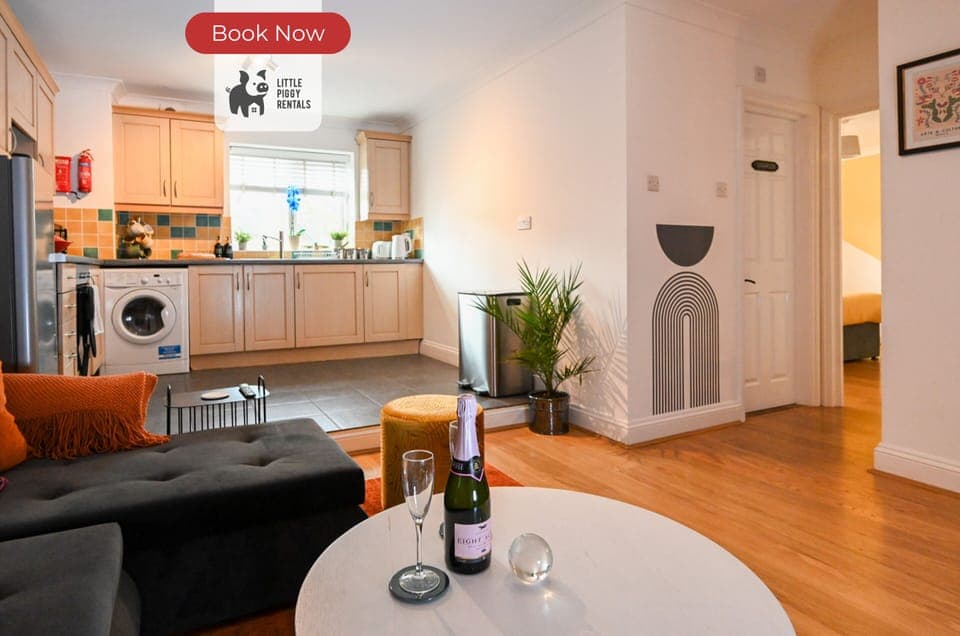 Kitchen at Little piggy rentals Short Lets & Serviced Accommodation