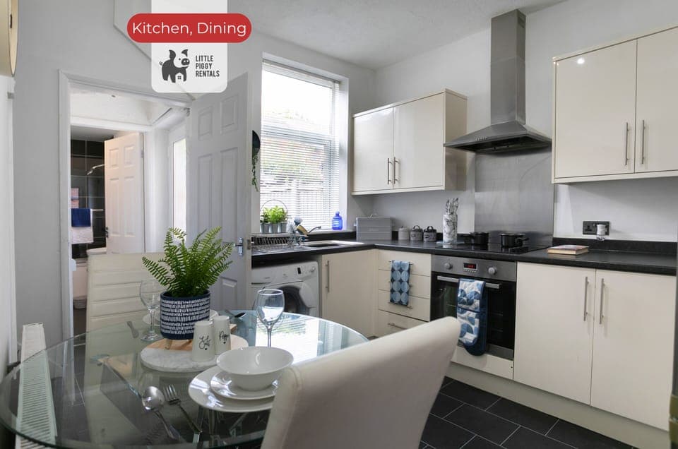 Kitchen at Little piggy rentals Short Lets & Serviced Accommodation