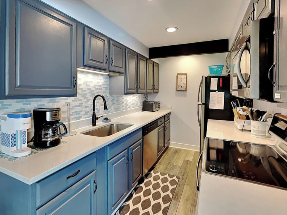 Full Kitchen