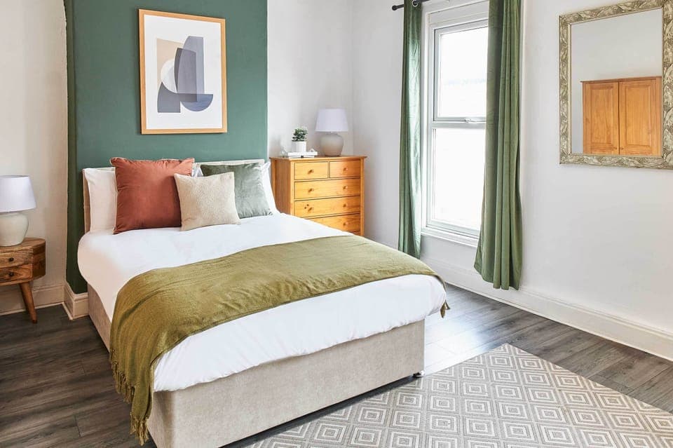 Bishop House, Liverpool - Host & Stay