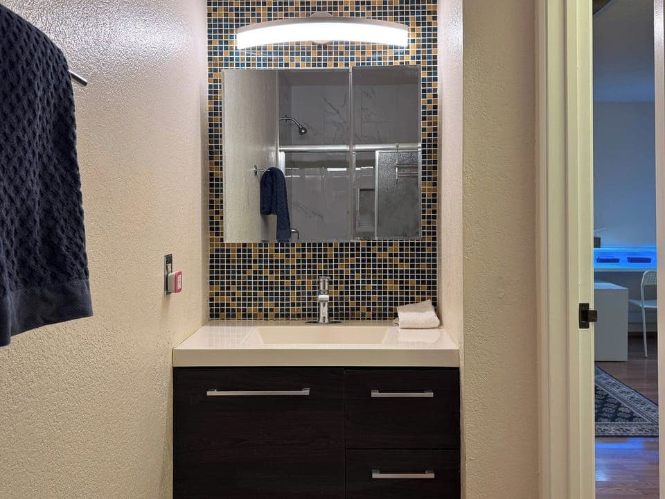 K0159-Bathroom sink