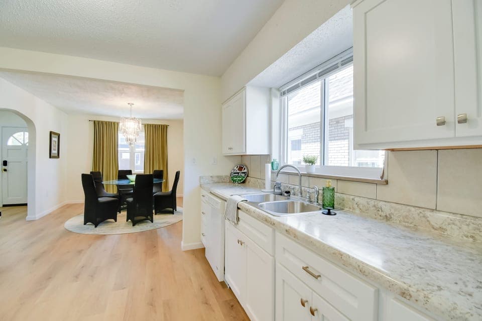 Kitchen | Cooking Basics | Main Level