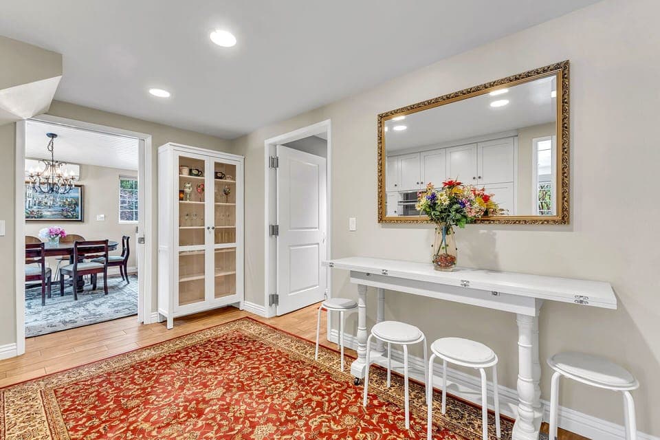 Lodge Dining Room, Table opens up to seat 8