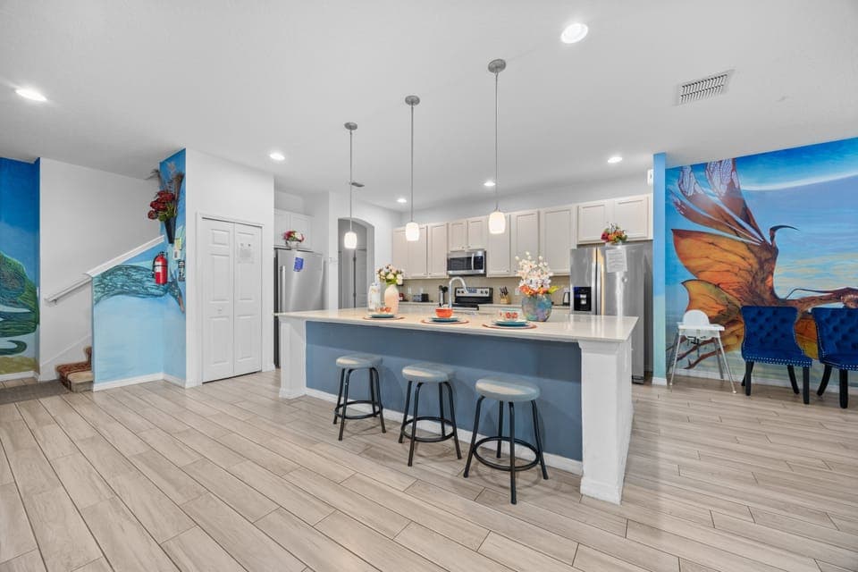 Full kitchen 