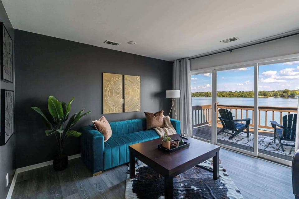 Open living space w/ sofa seating & easy access to dining and kitchen.