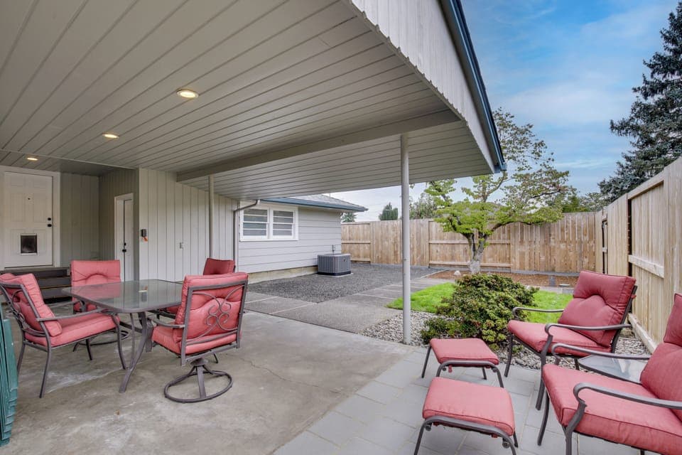 Property Exterior | Covered Patio w/ Dining Table | Furnished Porch