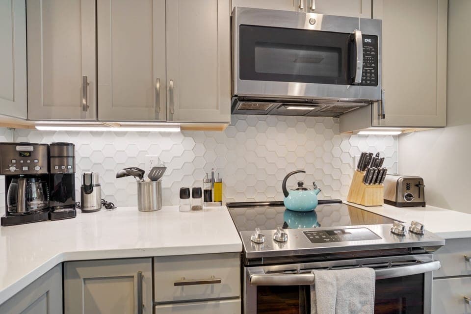 Duo coffee maker will accommodate all guests!