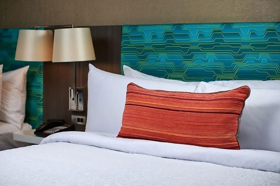 Exact unit will be assigned upon arrival. Views, colors and decor may vary.