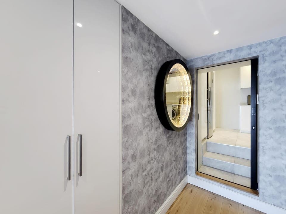 Clifton Luxury Ocean & Mountain View Apartment (30499)