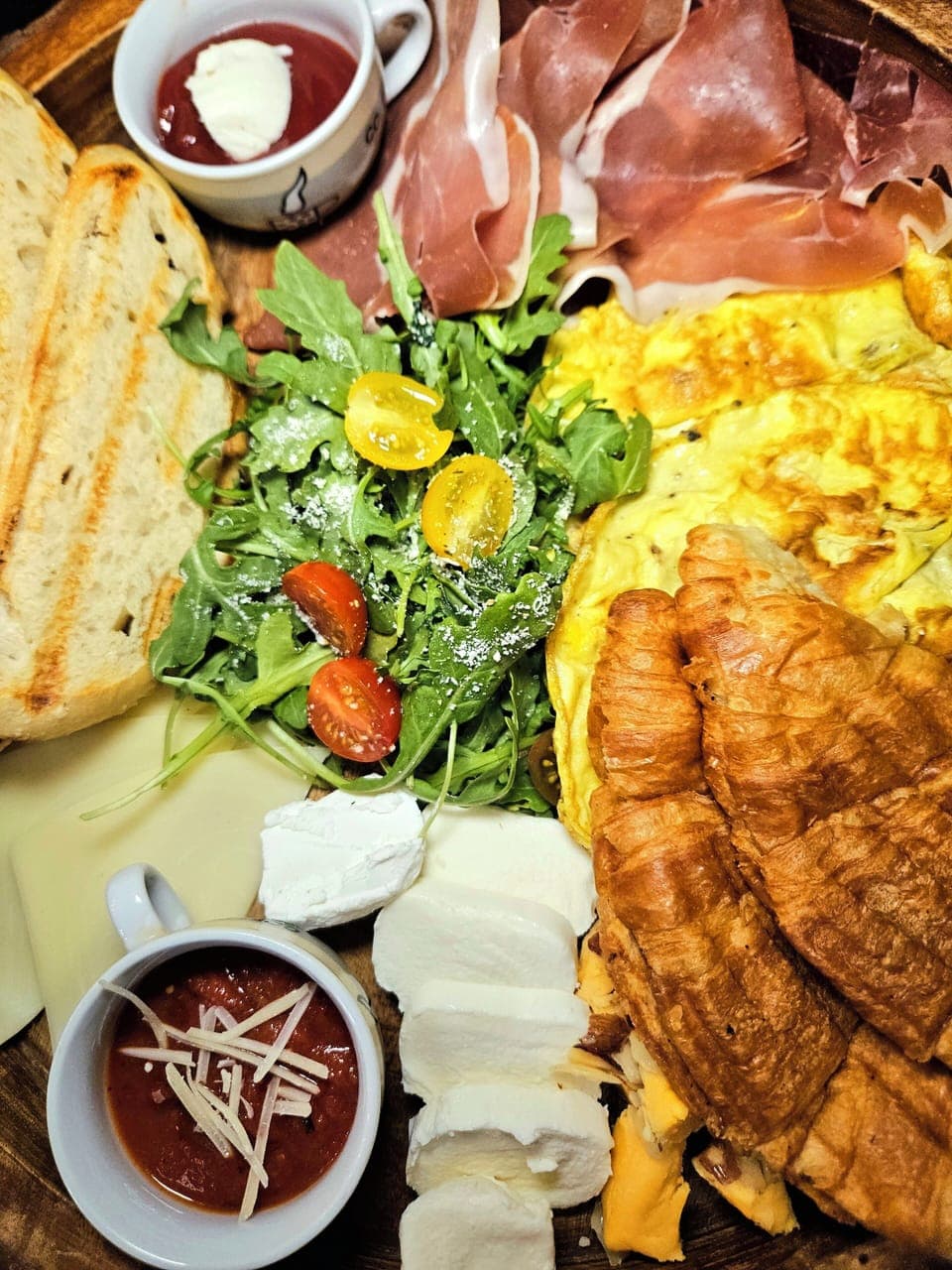 Breakfast meal