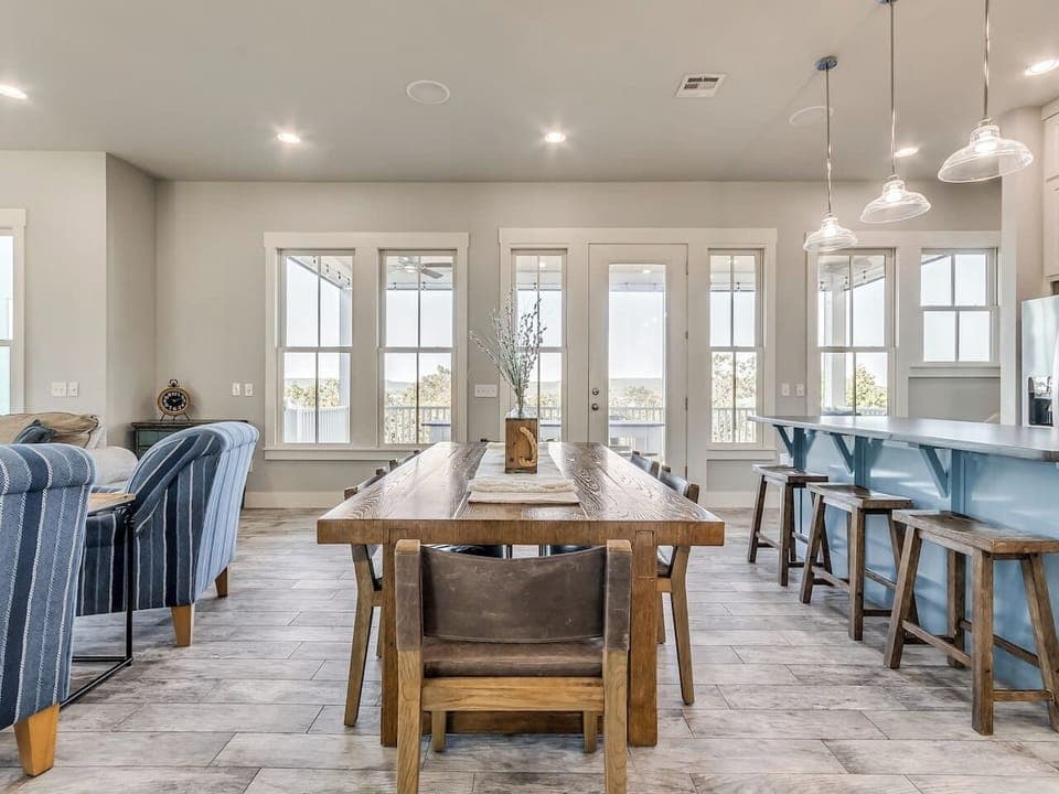 Dining area with seating for six