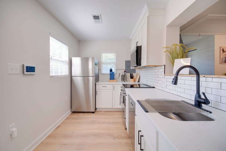 Kitchen | Keurig | Trash Bags & Paper Towels | Spices